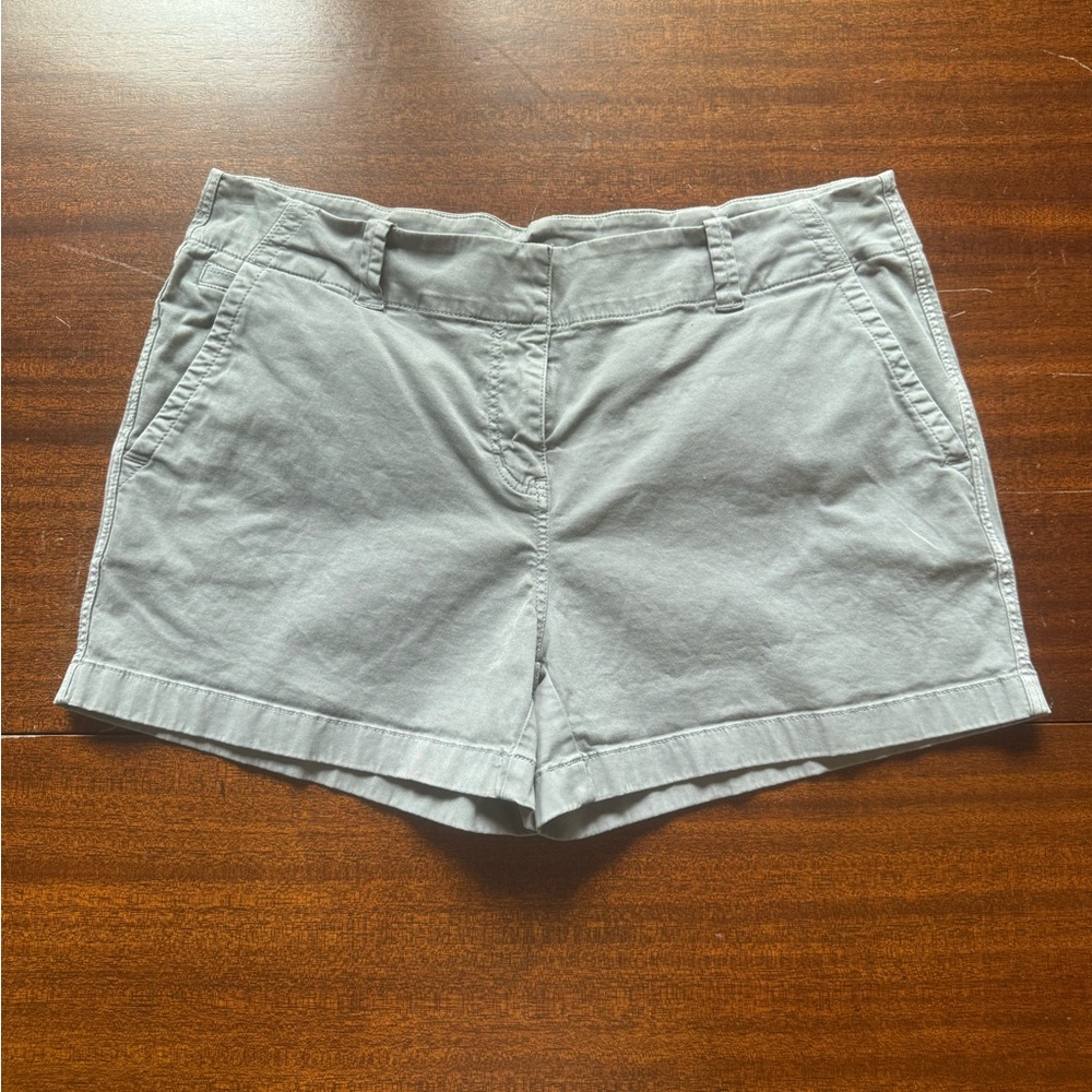 Vineyard Vines 3.5 Inch Everyday Shorts-Gray-Size 10